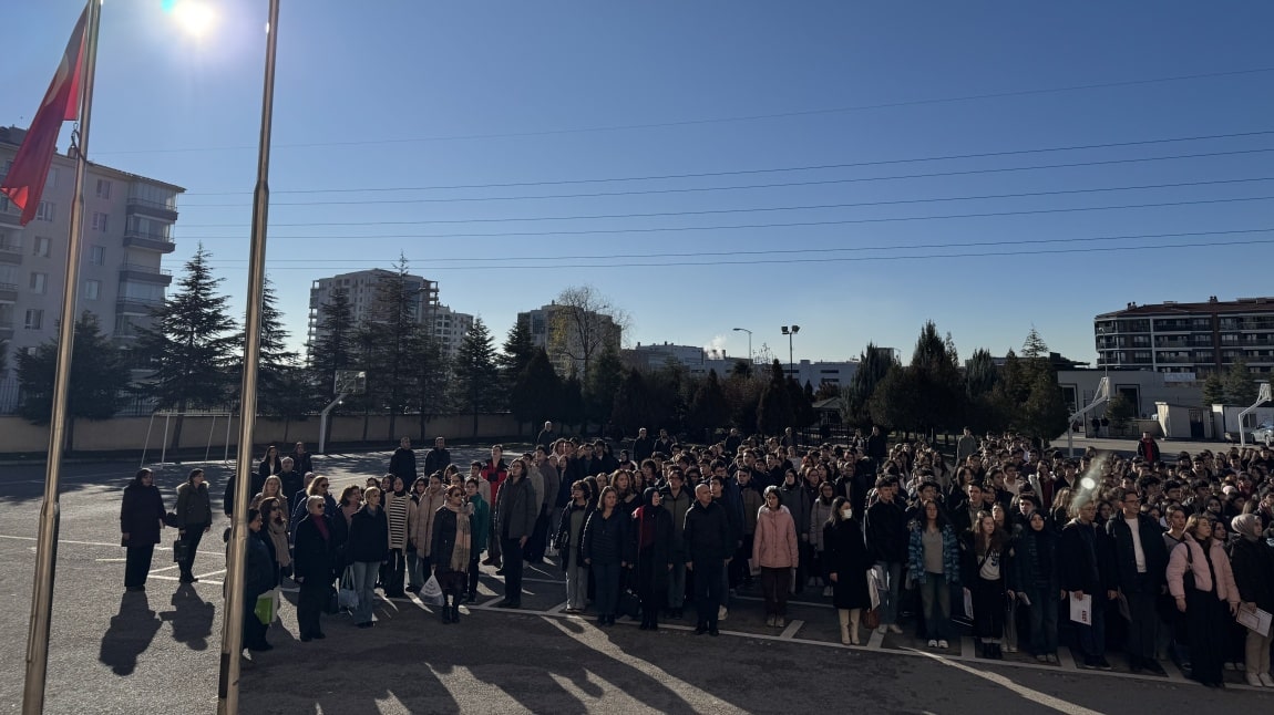 Süleyman Demirel Anadolu Lisesi'nde Karne Heyecanı!